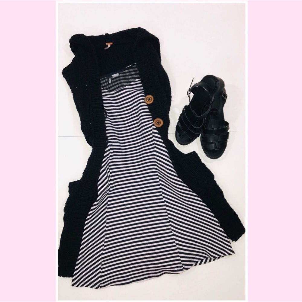 H&M Divided Simple Stripes Skater Dress